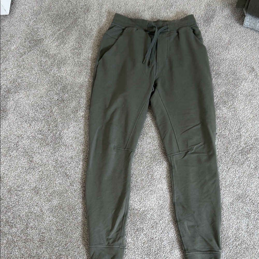 Lululemon Green Jogger Pants